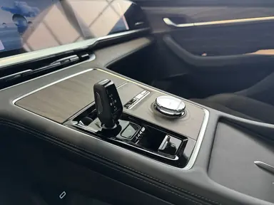 Купить Geely Monjaro, I Серый 2.0 AT (238 л.с.) 4WD от 4104990 ₽. в Балаково