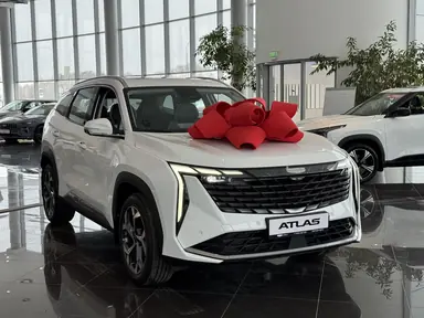 Купить Geely Atlas, II Белый 2.0 AT (200 л.с.) 4WD от 3219990 ₽. в Балаково