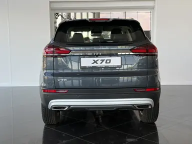 Купить Belgee X70, I Рестайлинг Серый 1.5 AMT (150 л.с.) 4WD от 2659990 ₽. в Балаково