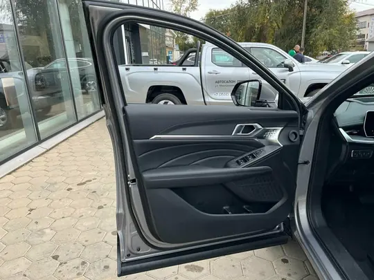 F7