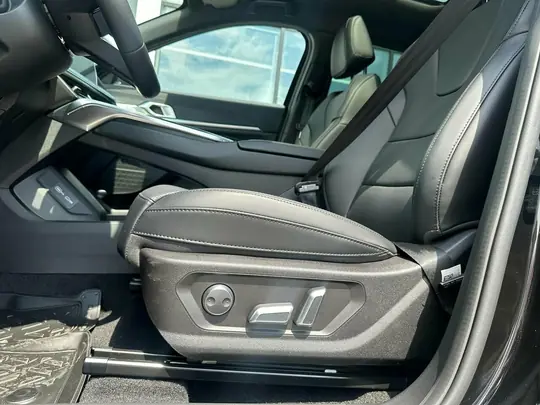 F7x