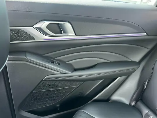 F7x