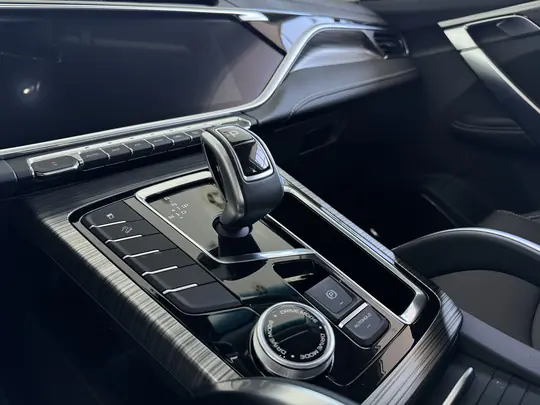 X70, I Рестайлинг