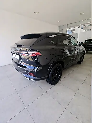 Купить Москвич М70 Черный 2.0 AT (200 л.с.) от 3159000 ₽. в Самаре