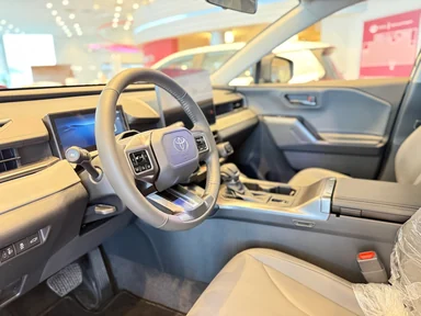 Купить Toyota RAV4, VI (XA60) Черный 2.0 CVT (171 л.с.) 4WD от 4750000 ₽. в Оренбурге