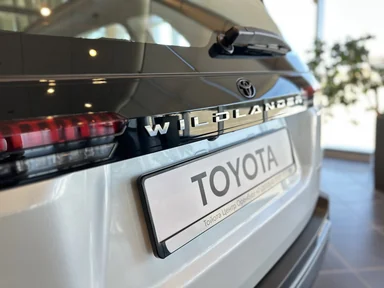 Купить Toyota Wildlander, II Белый 2.0 CVT (171 л.с.) 4WD от 4620000 ₽. в Оренбурге