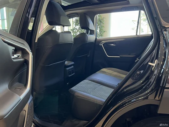 RAV4, V