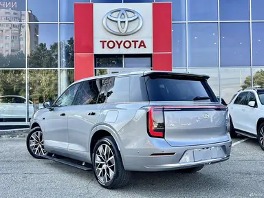 Купить Trumpchi S9, I Серебряный 1.5hyb 4WD AT (500 л.с.) от 5500000 ₽. в Ставрополе