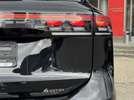 Tiguan L, III