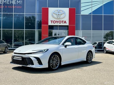 Купить Toyota Camry, XV80 Белый 2.0hyb CVT (197 л.с.) от 4250000 ₽. в Ставрополе