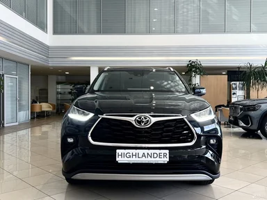 Купить Toyota Highlander, IV Чёрный 2.0 4WD AT (248 л.с) от 5690000 ₽. в Ставрополе