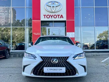Купить Lexus ES Белый 250 2.5 AT (200 л.с.) от 4600000 ₽. в Ставрополе