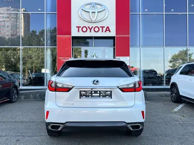 Купить Lexus RX Белый 200t 2.0 AT (238 л.с.) от 3300000 ₽. в Ставрополе