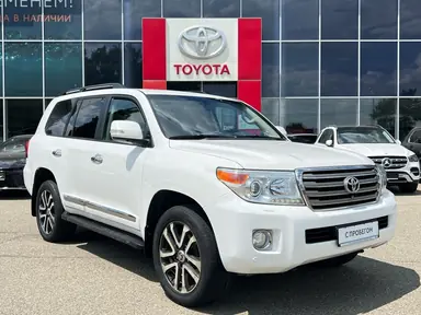 Купить Toyota Land Cruiser Белый 4.6 AT (309 л.с.) 4WD от 3200000 ₽. в Ставрополе