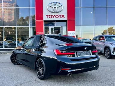 Купить Bmw 3 серии Черный 318i 2.0 AT (156 л.с.) от 2900000 ₽. в Ставрополе