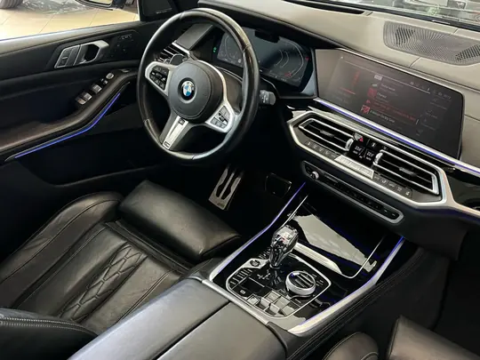 X7