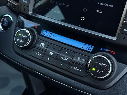 RAV4