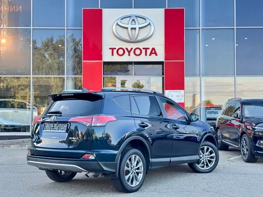 RAV4