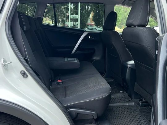 RAV4