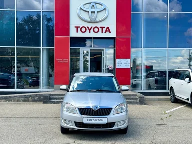 Купить Skoda Fabia Серебристый 1.2 MT (70 л.с.) от 650000 ₽. в Ставрополе