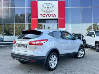 Купить Nissan Qashqai Серебристый 1.2 CVT (115 л.с.) от 1450000 ₽. в Ставрополе