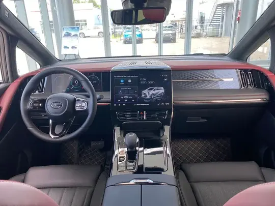M8