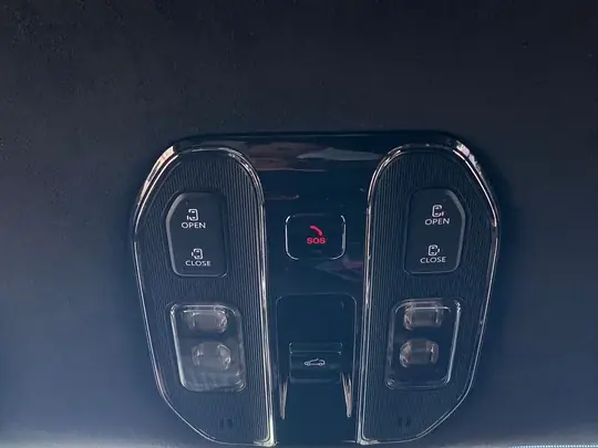 M8
