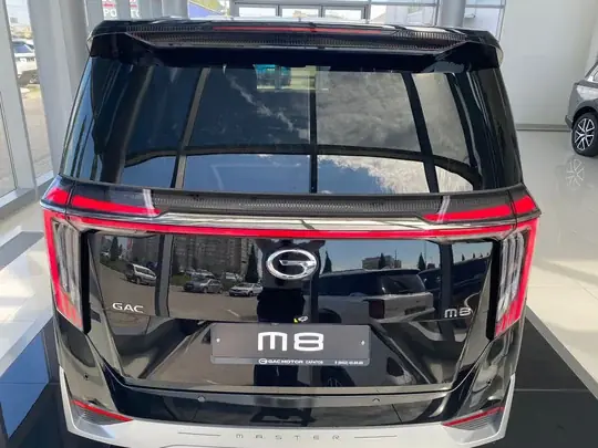 M8