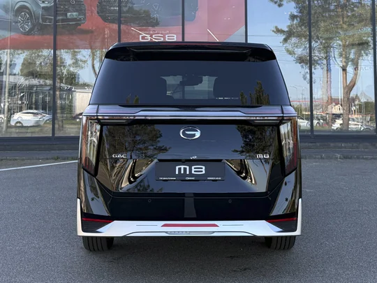 M8