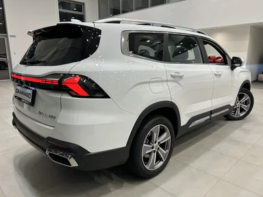 Купить Geely Okavango, I Рестайлинг Белый 2.0 AMT (200 л.с.) от 3190000 ₽. в Оренбурге