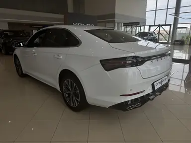 Купить Geely Preface Белый 2.0 DCT (150 л.с.) от 2500000 ₽. в Самаре