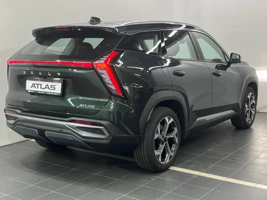 Купить Geely Atlas, II Зеленый 2.0 AT (200 л.с.) 4WD от 3206990 ₽. в Самаре