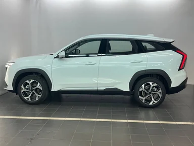 Купить Geely Atlas, II Белый 2.0 AT (200 л.с.) 4WD от 3148810 ₽. в Самаре