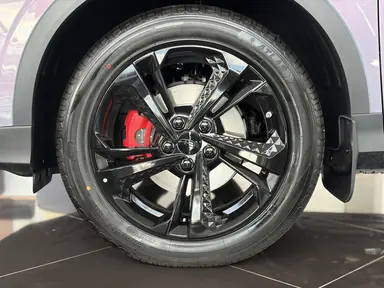 Купить Geely I рестайлинг (2023—2026) Пурпурный 1.5 AMT (147 л.с.) от 2814990 ₽. в Саратове