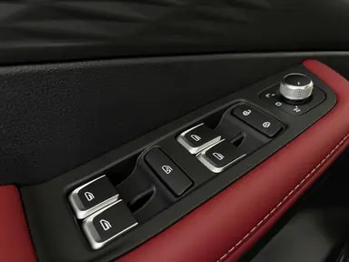 Купить Geely I рестайлинг (2023—2026) Пурпурный 1.5 AMT (147 л.с.) от 2814990 ₽. в Саратове