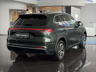 Купить Geely EX5 Гибрид Зеленый EM-R 1.5hyb AT (218 л.с.) от 3579990 ₽. в Саратове