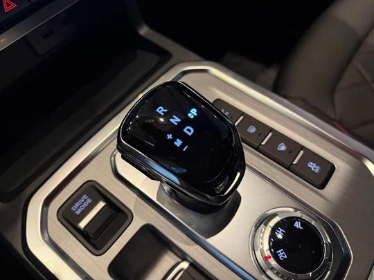 T9