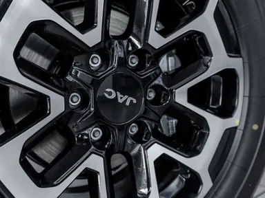 Купить Jac T9 Темно-серый 2.0 AT (224 л.с.) 4WD от 3419000 ₽. в Самаре