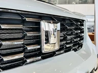 700