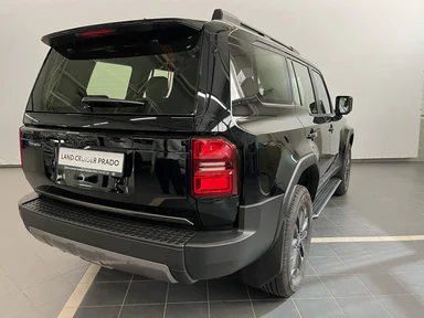 Купить Toyota Land Cruiser Prado, 250 Series Черный 2.8d AT (204 л.с.) 4WD от 11899000 ₽. в Самаре