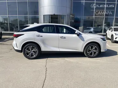 Купить Lexus RX, V Белый 300 2.0 AT (248 л.с.) 4WD от 8290000 ₽. в Самаре