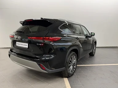 Купить Toyota Highlander, IV (XU70) Черный 2.0 AT (248 л.с.) 4WD от 5299000 ₽. в Самаре