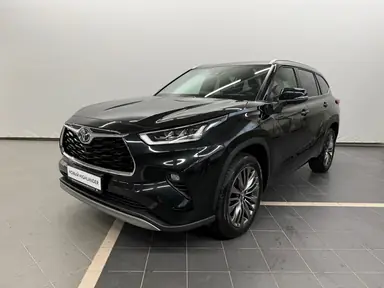 Купить Toyota Highlander, IV (XU70) Черный 2.0 AT (248 л.с.) 4WD от 5299000 ₽. в Самаре