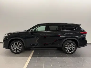 Купить Toyota Highlander, IV (XU70) Черный 2.0 AT (248 л.с.) 4WD от 5299000 ₽. в Самаре