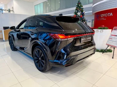 Купить Lexus RX, V Черный 500h 2.4hyb AT (371 л.с.) 4WD от 13950000 ₽. в Саратове