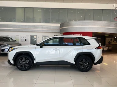 Купить Toyota RAV4, VI (XA60) Белый 2.0 CVT (171 л.с.) 4WD от 4200000 ₽. в Саратове