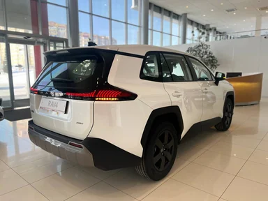 Купить Toyota RAV4, VI (XA60) Белый 2.0 CVT (171 л.с.) 4WD от 4200000 ₽. в Саратове